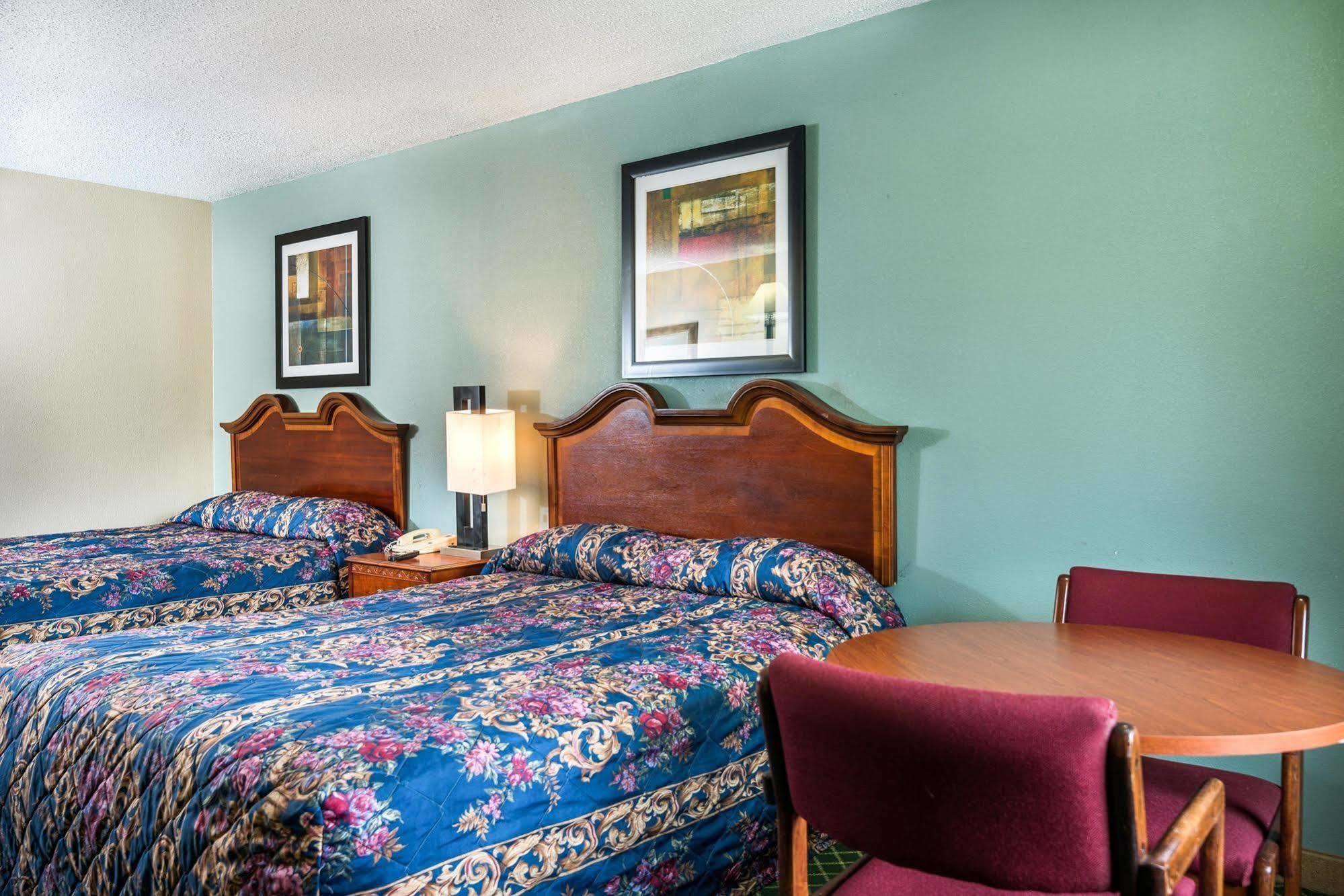 Motel 6-Kenly, Nc エクステリア 写真